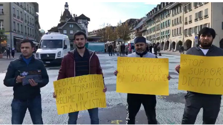 Оппозиция готовится к митингу в Германии против визита Рахмона