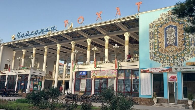 Власти намерены снести чайхану «Рохат»