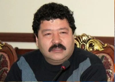В Душанбе задержан известный политик Шокирджон Хакимов