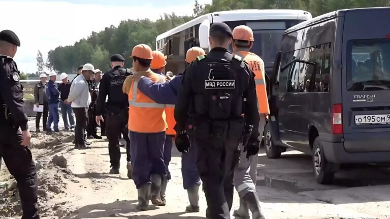 В России хотят ввести реестр для высылки сотен тысяч мигрантов