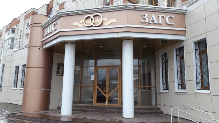 В Волгограде таджика насильно развели с женой