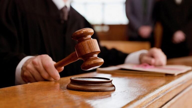 Челябинский суд рассматривает дело семерых таджиков, обвиняемых в убийстве 17-летнего россиянина