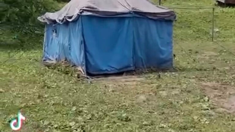 В Таджикабадском районе вместо школы поставили палатку