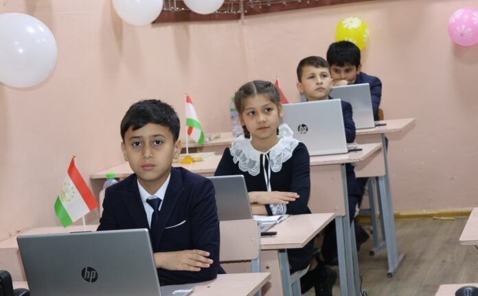 Решит ли переход на 12-летнюю систему проблемы с образованием?