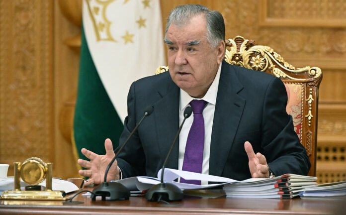 Программу развития энергосектора до 2030 г. приняли, а население сидит без света